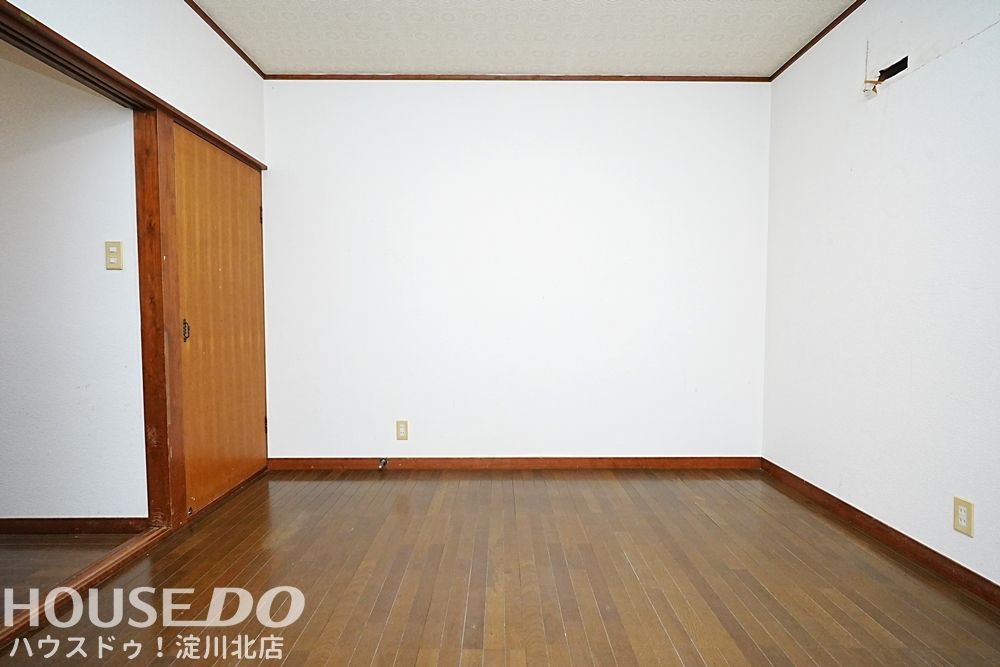 3DK Terrace House for Sale Near Kanzakigawa Station, Osaka - Thumbnail 4