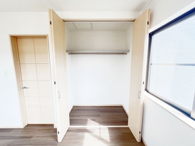 Renovated 4LDK Family House with Garden in Tondabayashi, Osaka - Thumbnail 4