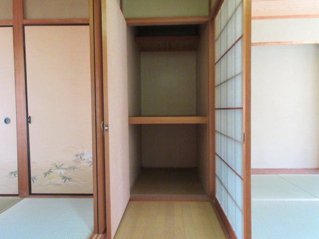 1931 Machiya for Sale in Kyoto's Kamigyo Ward - Renovated 6K House - Thumbnail 3