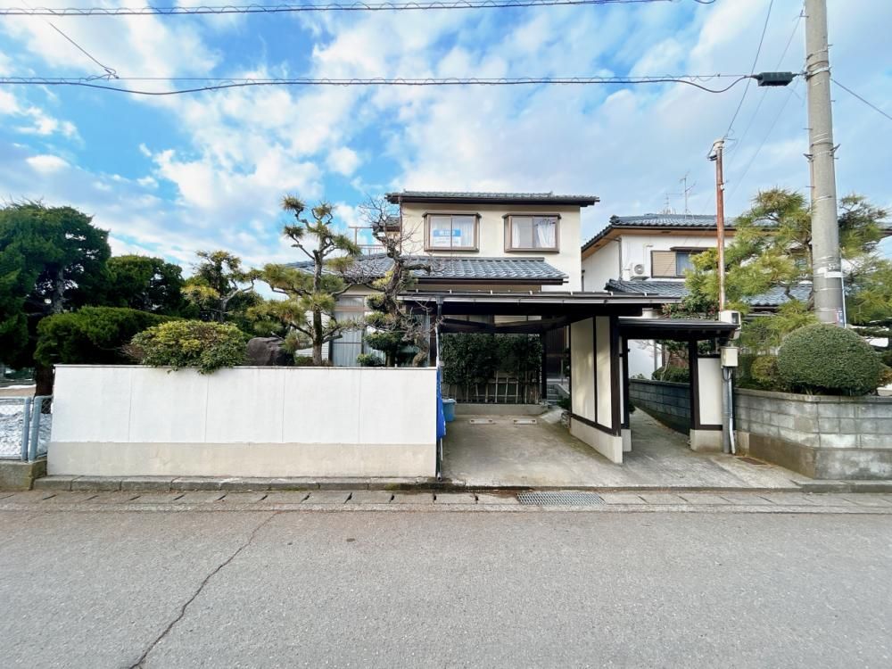 4SLDK Renovated Family House for Sale in Fukui City - Thumbnail 3