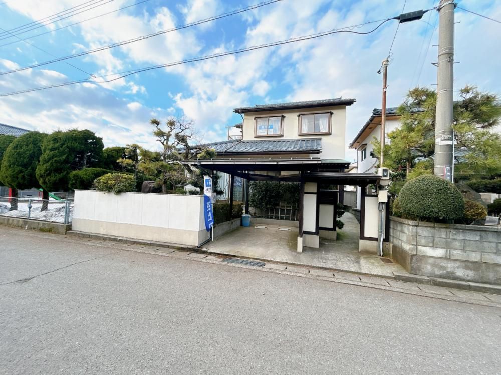 4SLDK Renovated Family House for Sale in Fukui City - Image 1