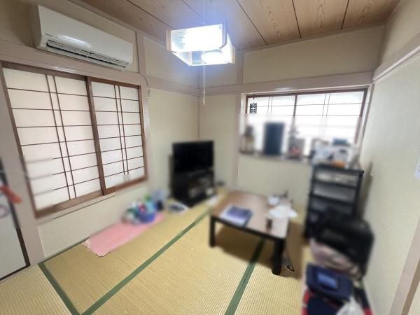 Renovated 3DK Detached House for Sale in Higashi-Osaka, Osaka - Thumbnail 4