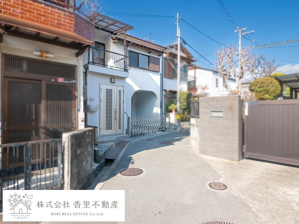 Renovated 4DK House in Neyagawa Near Korien Station - Thumbnail 3