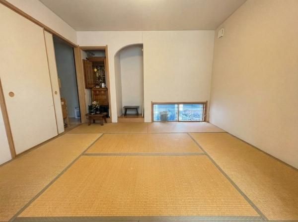 3LDK House with Solar Panels for Sale in Higashi-Osaka - Thumbnail 4