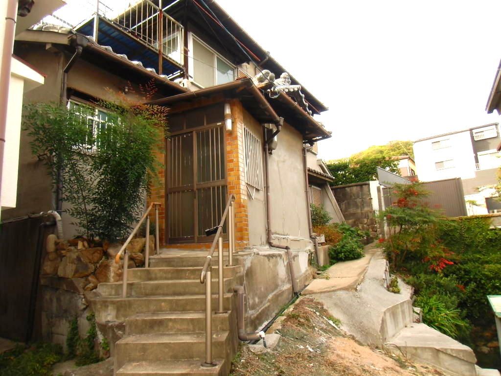 Kobe Nagata 3DK House for Sale on 150sqm Land | 2980000 Yen - Image 1