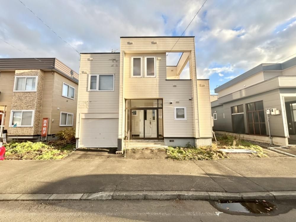 4LDK Detached House in Ebetsu Hokkaido with Renovation Plan - Thumbnail 2