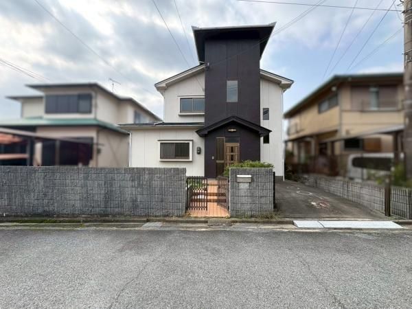 Detached 4LDK House in Kokawa, Kinokawa City, Wakayama - Thumbnail 2