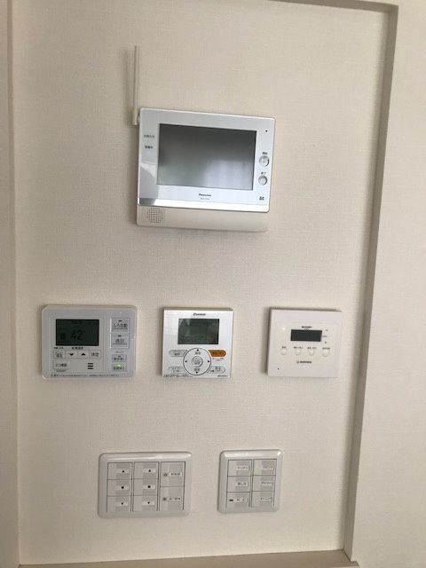 5LDK Used Detached House in Wakayama City with Solar Panels - Thumbnail 3
