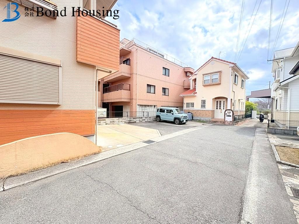 Well-Maintained 4LDK Detached House for Sale in Kobe Nishiku - Thumbnail 2