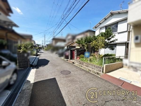 4DK House for Sale in Kashihara, Nara - 60.85 sqm - Thumbnail 2