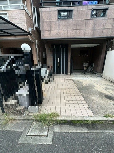 4LDK Steel-Framed Family House for Sale in Moriguchi, Osaka - Thumbnail 2