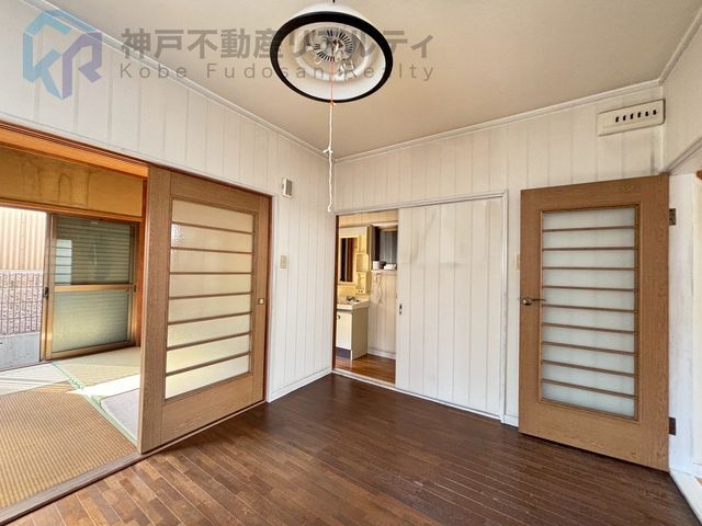 5DK Detached House for Sale Near Tsukimiyama Station, Kobe - Thumbnail 4