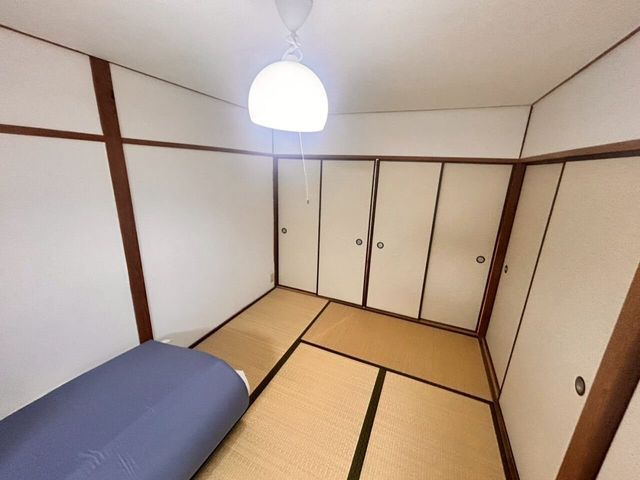 4K Terrace House for Sale Near Abiko Station, Osaka - Thumbnail 3