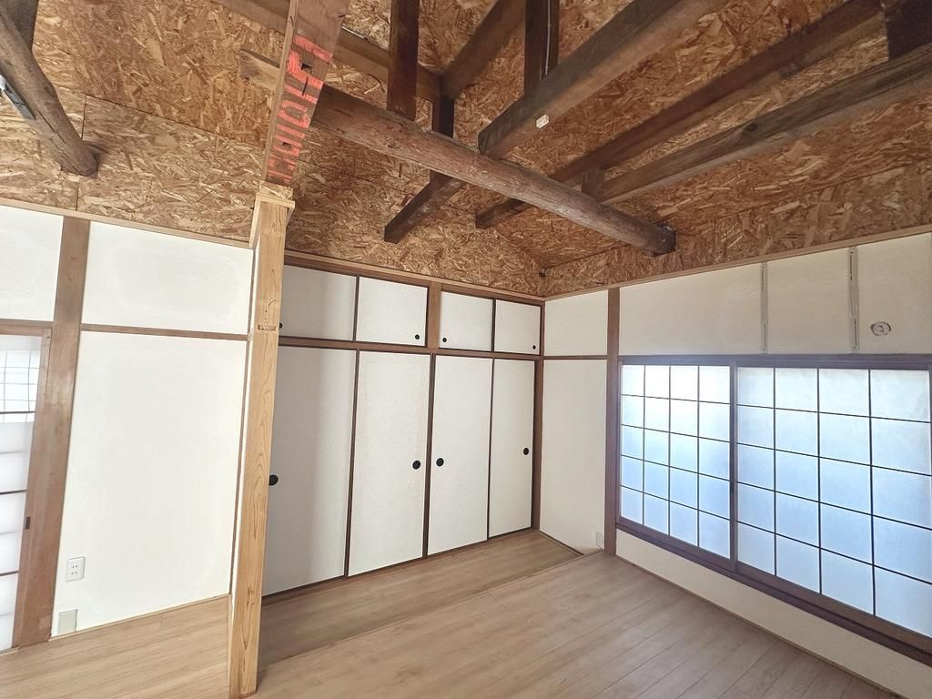 Renovated 3DK House for Sale in Izumi City, Osaka - Thumbnail 2