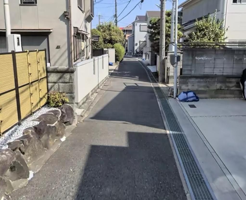 2SLDK House for Sale Near Kitahanada Station, Matsubara, Osaka - Thumbnail 2