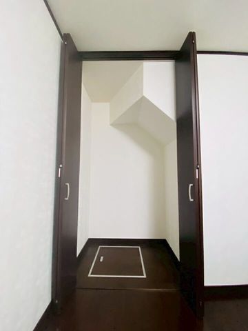 4LDK Corner House in Fukushima Ward, Osaka - 105 sqm - Thumbnail 4