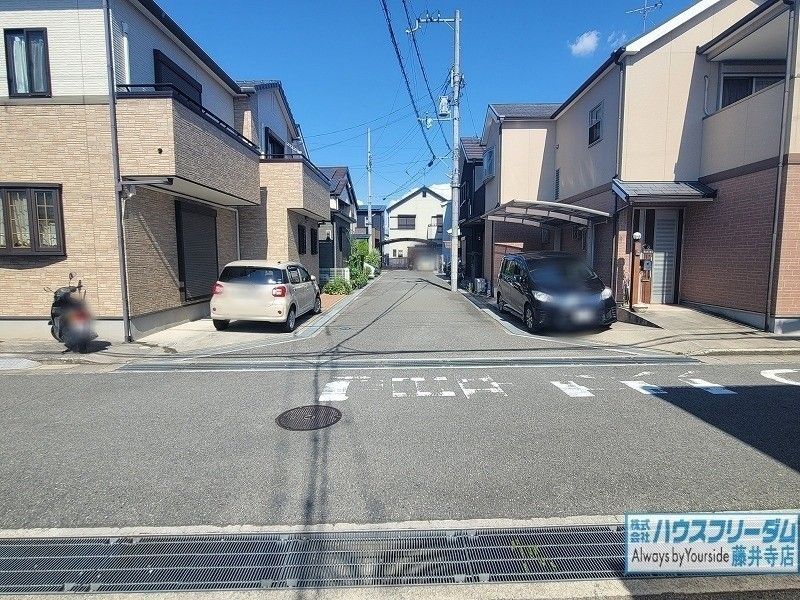 4LDK Detached House for Sale in Habikino, Osaka - Thumbnail 2