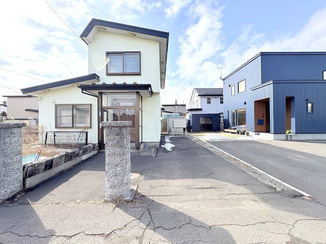 4LDK House for Sale with Large Garden in Tomakomai, Hokkaido - Thumbnail 4