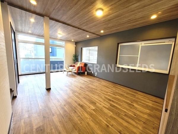 Renovated 4LDK House in Takatsuki, Osaka - 112m2 - Thumbnail 3