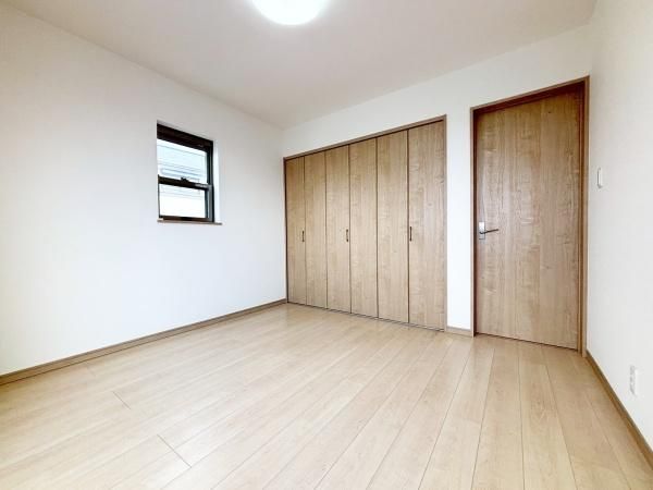 3LDK Family Home for Sale in Kobe Suma Ward, Hyogo - Thumbnail 2