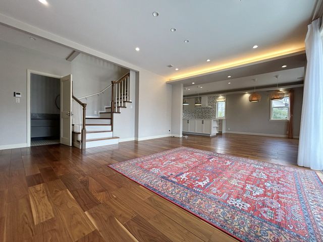 2022-Built 5-Bedroom House in Sumiyoshi, Kobe | 212.5m² - Image 1