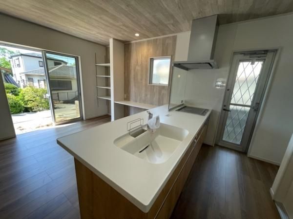 Modern 3LDK House for Sale in Kawachinagano, Osaka - Thumbnail 2