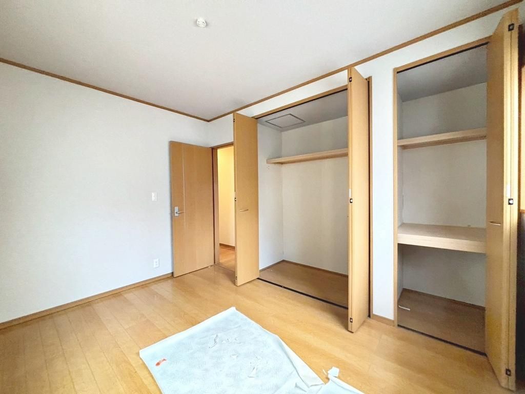 Renovated 4LDK House Near Kitano Station, Sakai, Osaka - Thumbnail 2