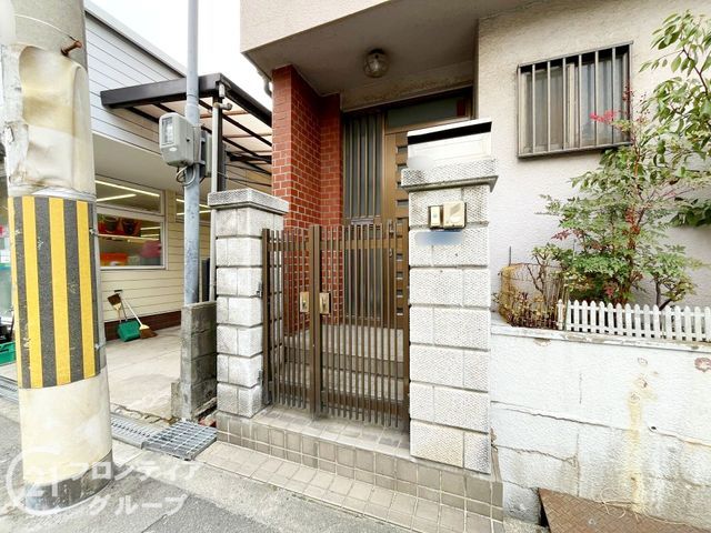 2LDK House for Sale in Nishiyodogawa-ku, Osaka | 85.68 sqm - Thumbnail 2