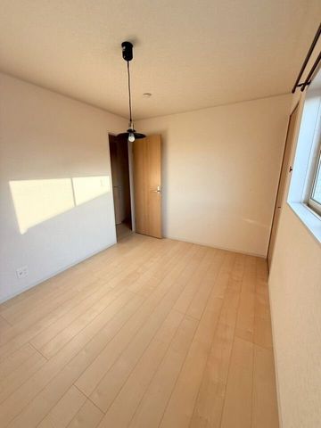 4LDK Detached House for Sale in Kishiwada, Osaka - 2015 Build - Thumbnail 2