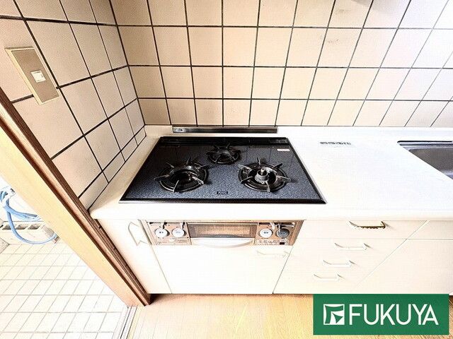 4LDK Terrace House for Sale Near Imadegawa Station, Kyoto - Thumbnail 4
