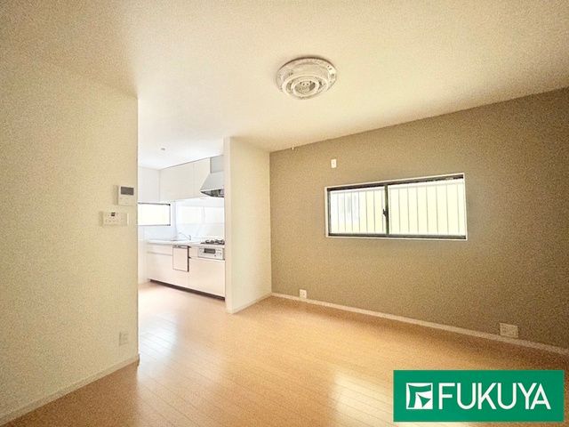 3LDK Wooden House for Sale in Matsubara, Osaka - Thumbnail 4