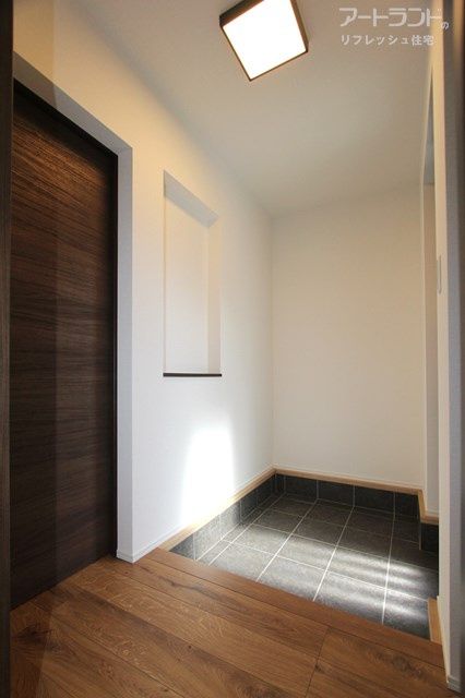 Renovated 3LDK House for Sale in Takasago, Hyogo - 89.43m2 - Thumbnail 3