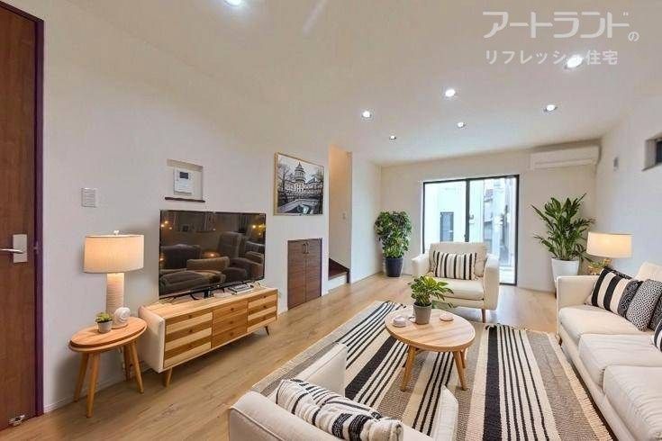 Renovated 3LDK House for Sale in Takasago, Hyogo - 89.43m2 - Thumbnail 4