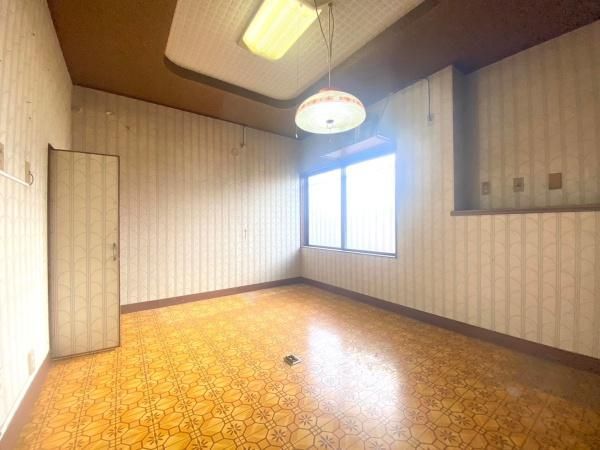 Spacious 7DK House for Sale in Kinokawa, Wakayama - Thumbnail 4