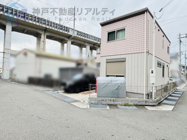 Modern 4LDK House with Solar Power in Akashi, Hyogo - Thumbnail 2