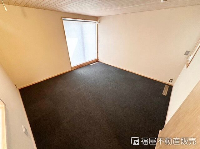 Modern 2LDK House with Hinoki Wood & Wooden Deck in Harima Town - Thumbnail 4