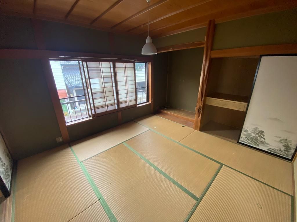 6DK Wooden House for Sale in Kamimatsu, Nagano - 147.39 sqm - Thumbnail 3