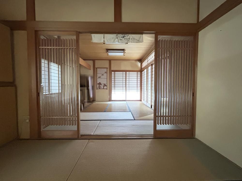7LDK Detached House with Garden for Sale in Himeji, Hyogo - Thumbnail 3