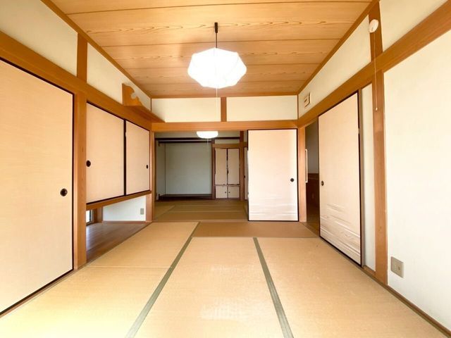 5SLDK House for Sale in Hofu City, Yamaguchi | 148.5 sqm - Thumbnail 4