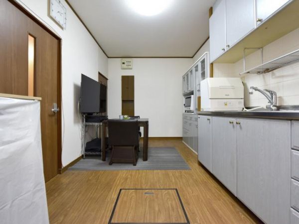 3DK Detached House for Sale in Higashisumiyoshi, Osaka - Thumbnail 3
