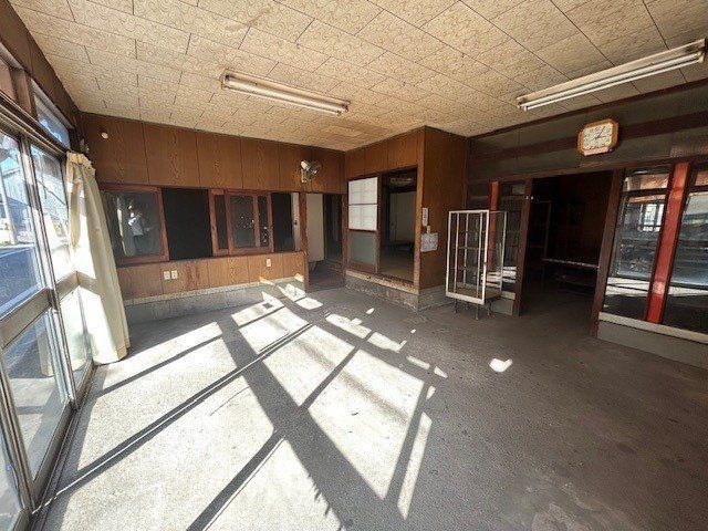 8DK House in Miki City with Shop Space - 11.8M Yen - Thumbnail 2