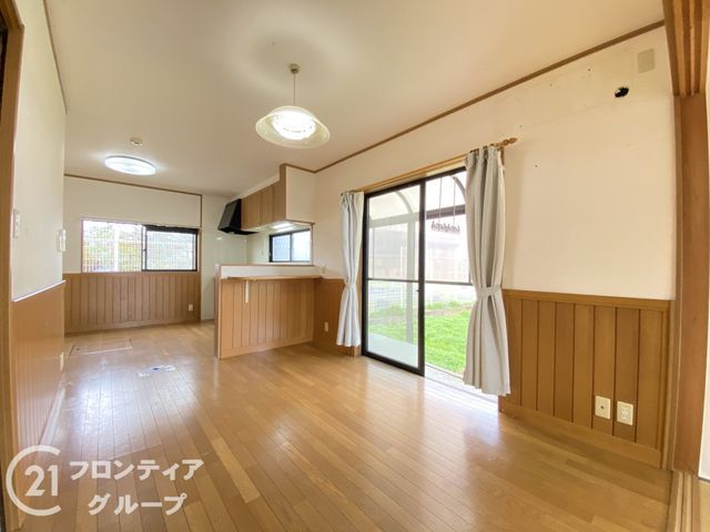 4LDK Detached House for Sale in Sakai City, Osaka - Thumbnail 3