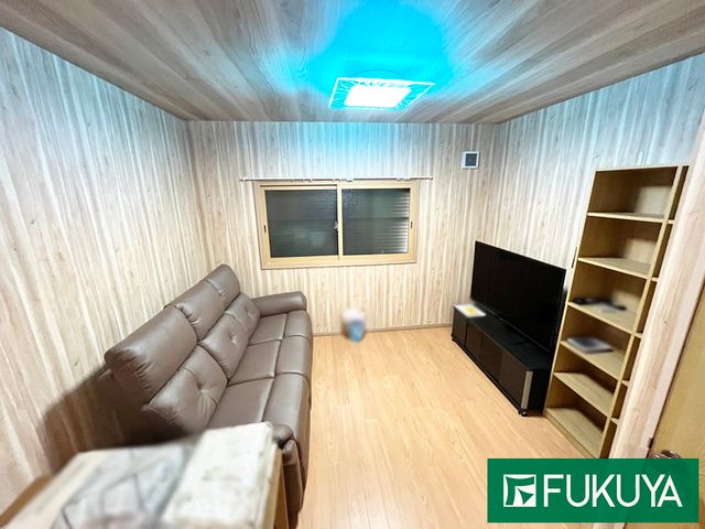 Renovated 1LDK House for Sale in Ikuno-ku, Osaka - Thumbnail 3