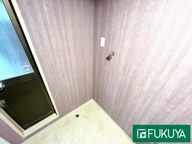 Renovated 1LDK House for Sale in Ikuno-ku, Osaka - Image 1