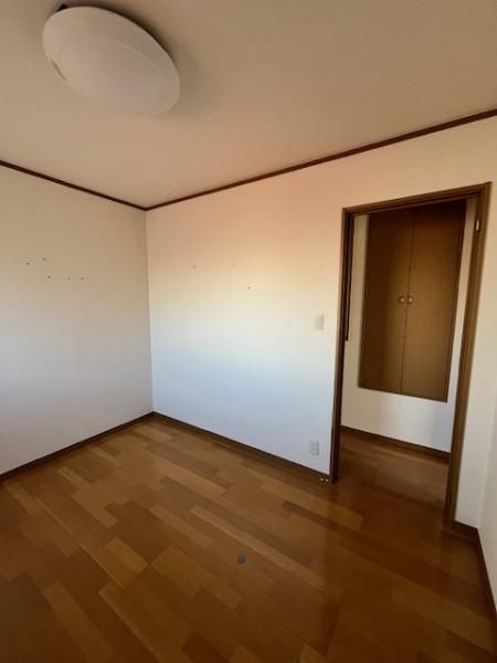 3LDK Detached House for Sale in Kadoma City, Osaka - Thumbnail 4