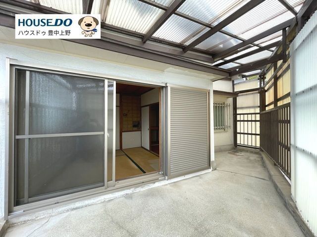4DK Detached House for Sale in Toyonaka, Osaka - 90.25 sqm - Thumbnail 2