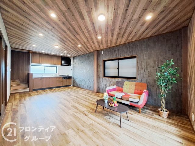4LDK Steel-Frame House for Sale in Higashiosaka, Osaka - Thumbnail 3