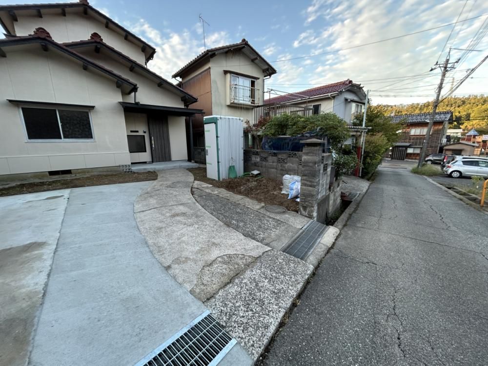 Renovated 3LDK House in Kanazawa, Ishikawa - 18.99M Yen - Thumbnail 2