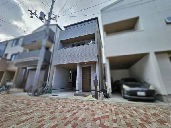 4LDK 111sqm House for Sale in Ikuno-ku Osaka - Thumbnail 2