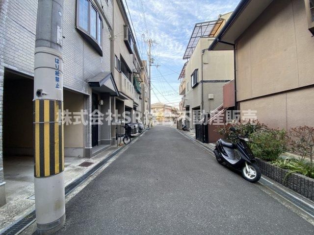 3LDK House for Sale in Higashiosaka, Osaka - 780万円 - Thumbnail 2
